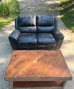 Ashley Furniture Leather Loveseat – Like New Condition | Clean & Ready to Go