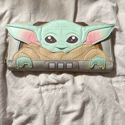 Loungefly Star Wars Baby Yoda The Mandalorian Wallet 