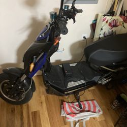 X-men Bike 70 MPH Brand New Back Tire Throttle Keys Mirrors Cell Phone Holder….