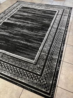 Black and White Tribal Pattern Area Rug - F85 - 8x10 feet