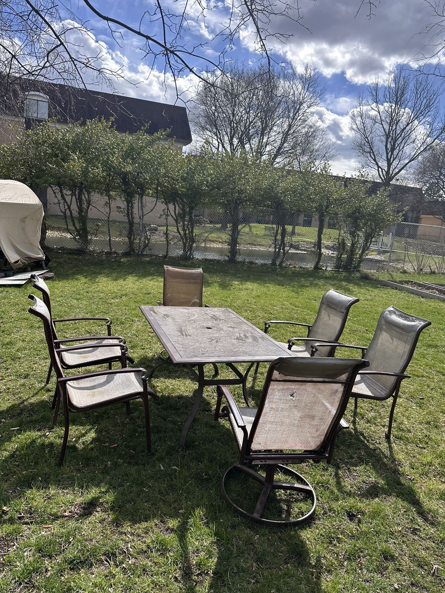 Patio Set For 6 