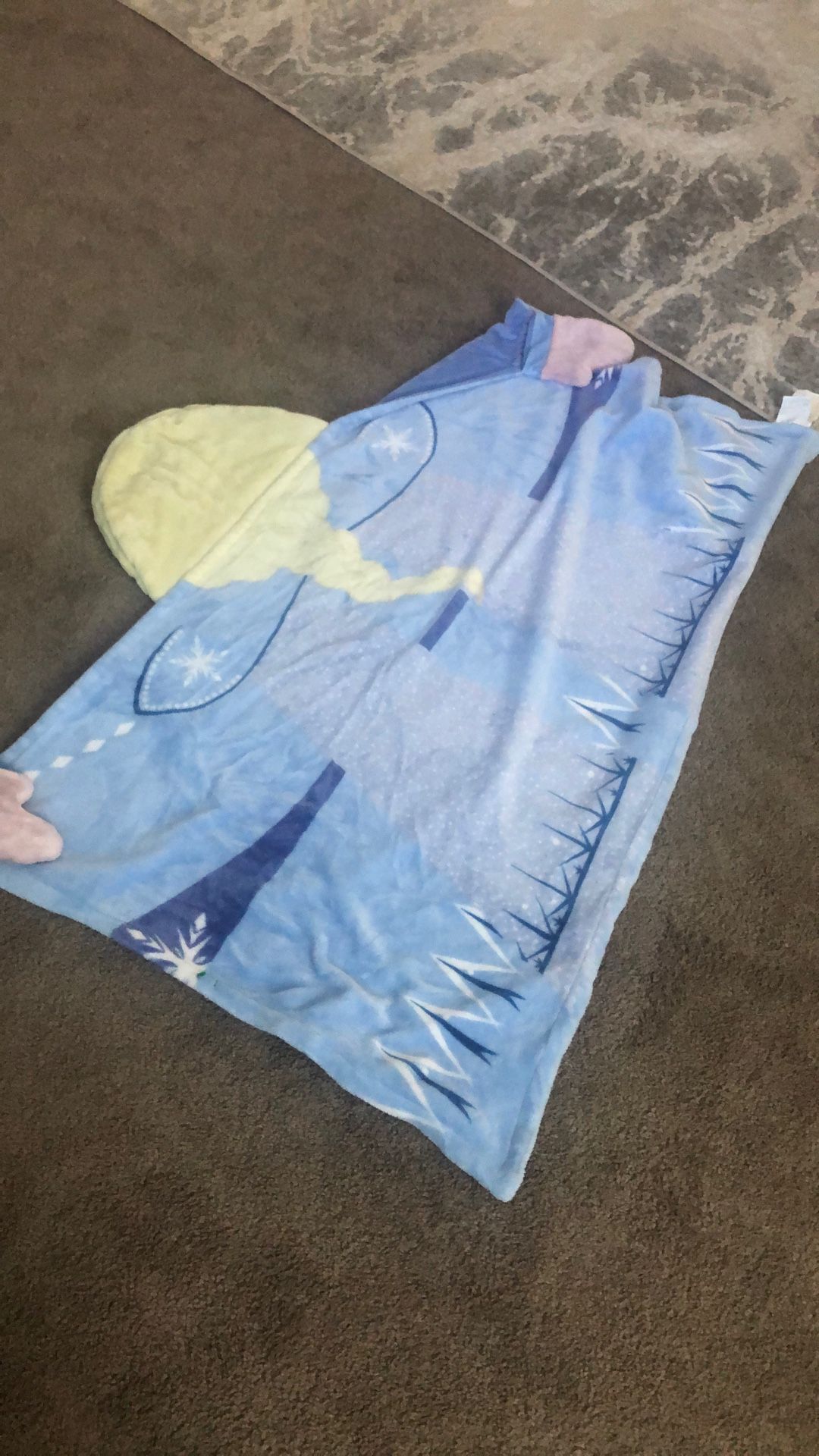 Disney Frozen 2 Hooded Blanket