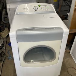 Whirlpool Cabrio electric Dryer