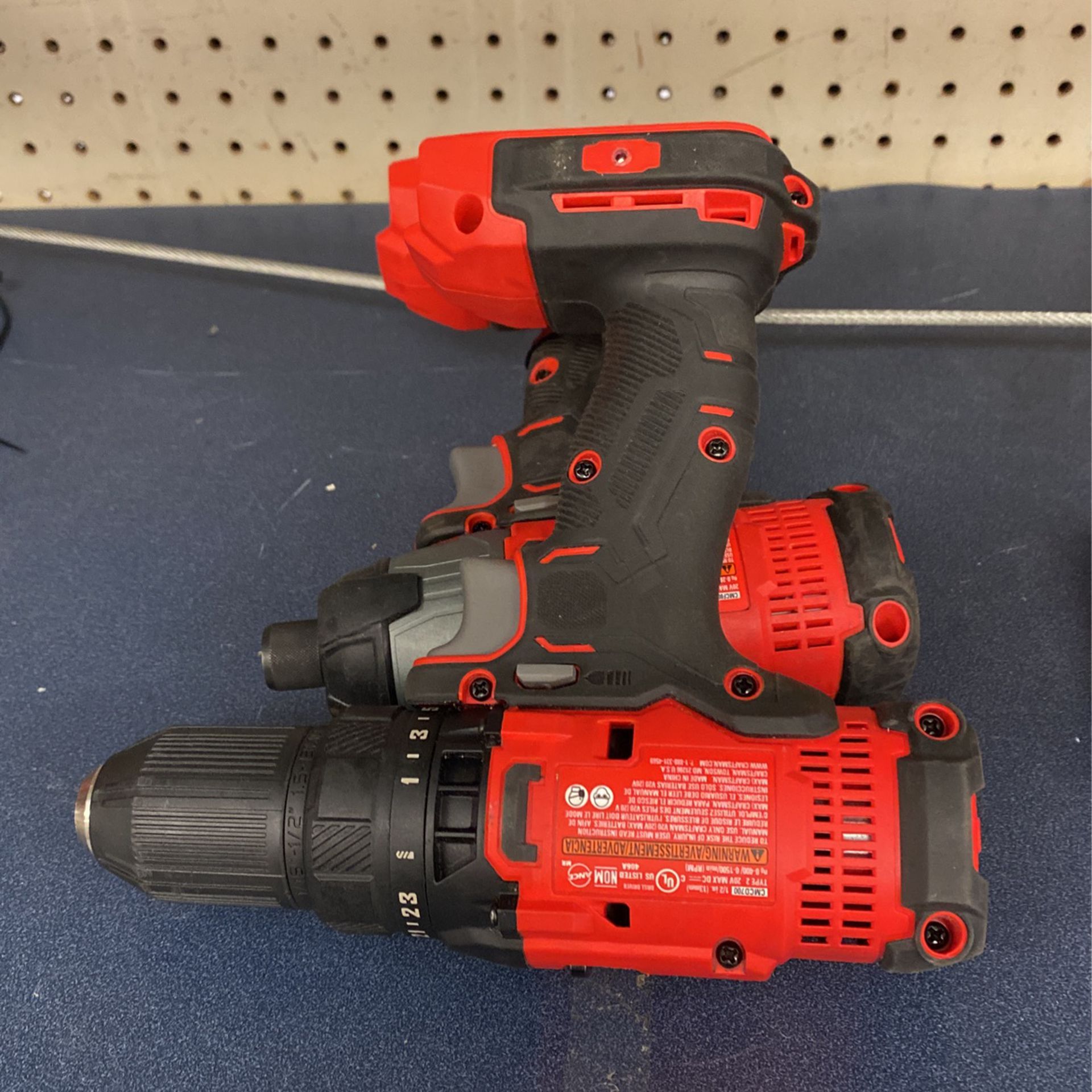 Craftsman Drill And Impact 2 Batteries,charger And Bag