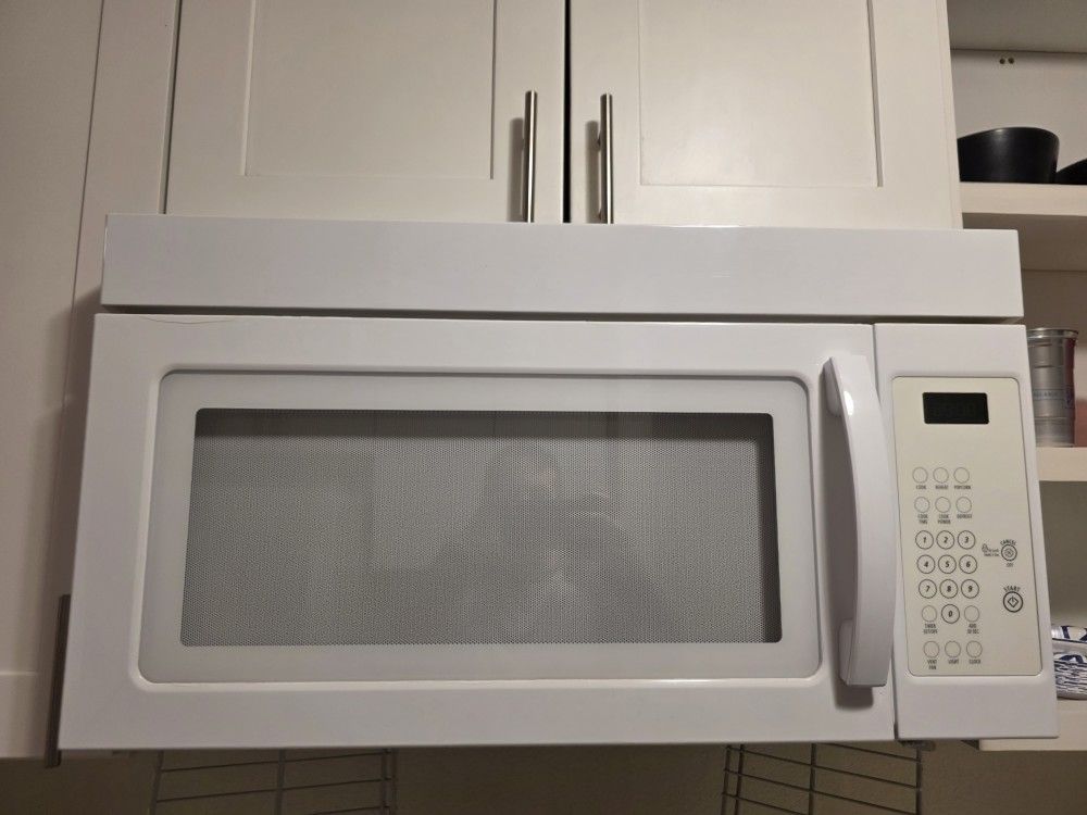 Microwave Oven - Over the Stove
