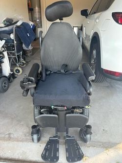 Electric Wheelchair