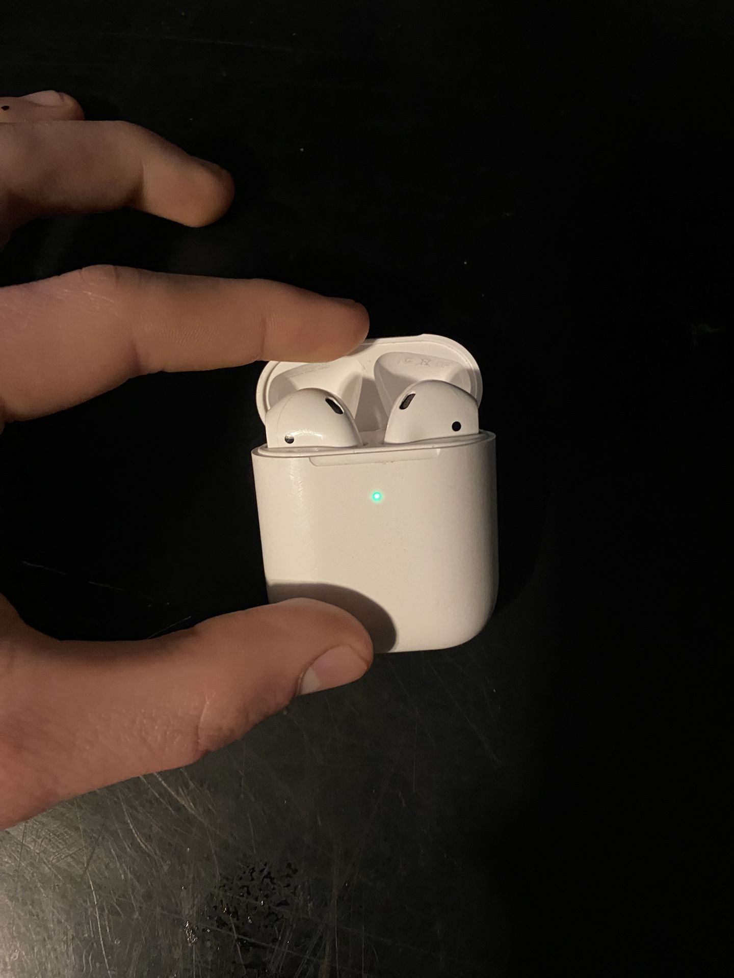 AirPods