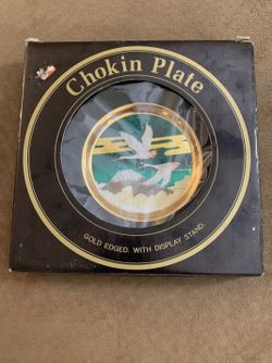 THE ART OF CHOKIN Plate With Stand Included -Birds
