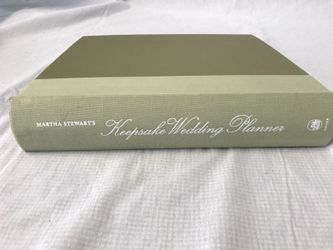 Martha Stewart Keepsake Wedding Planner