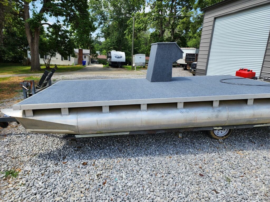 Pontoon boat for Sale in Knoxville, TN OfferUp