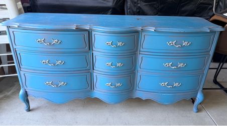 French Provincial 9-Drawer Dresser Blue
