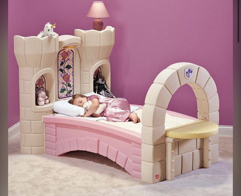 Step 2 Dream Castle Toddler To Twin convertible Bed.