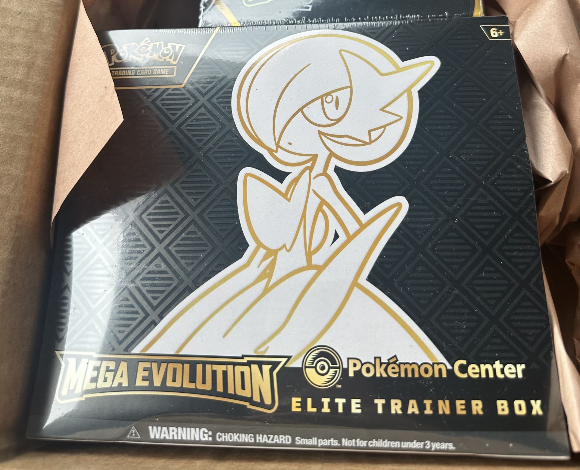 Pokemon Center Mega Evolutions Etb Gardevoir