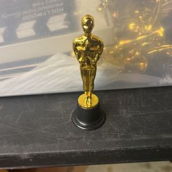 Who Ready for a Hollywood Party ! Oscars
