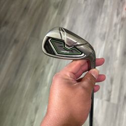 TaylorMade RBZ 9-iron