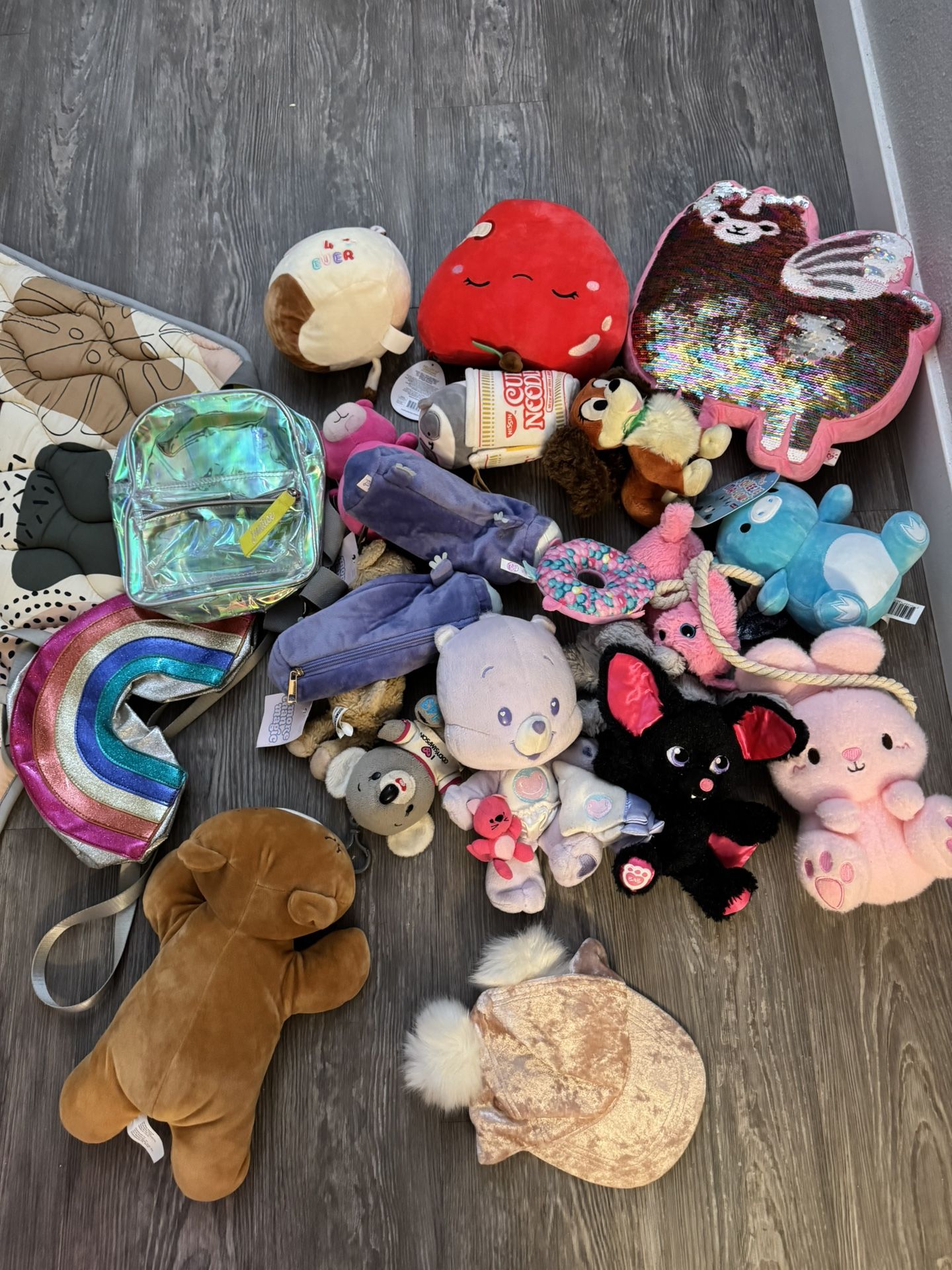 Girls Toys Plushies Pikmi Pops Etc