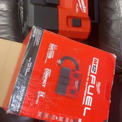 M12 Milwaukee Shop Vac 
