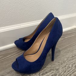 Blue faux suede peep toe pumps