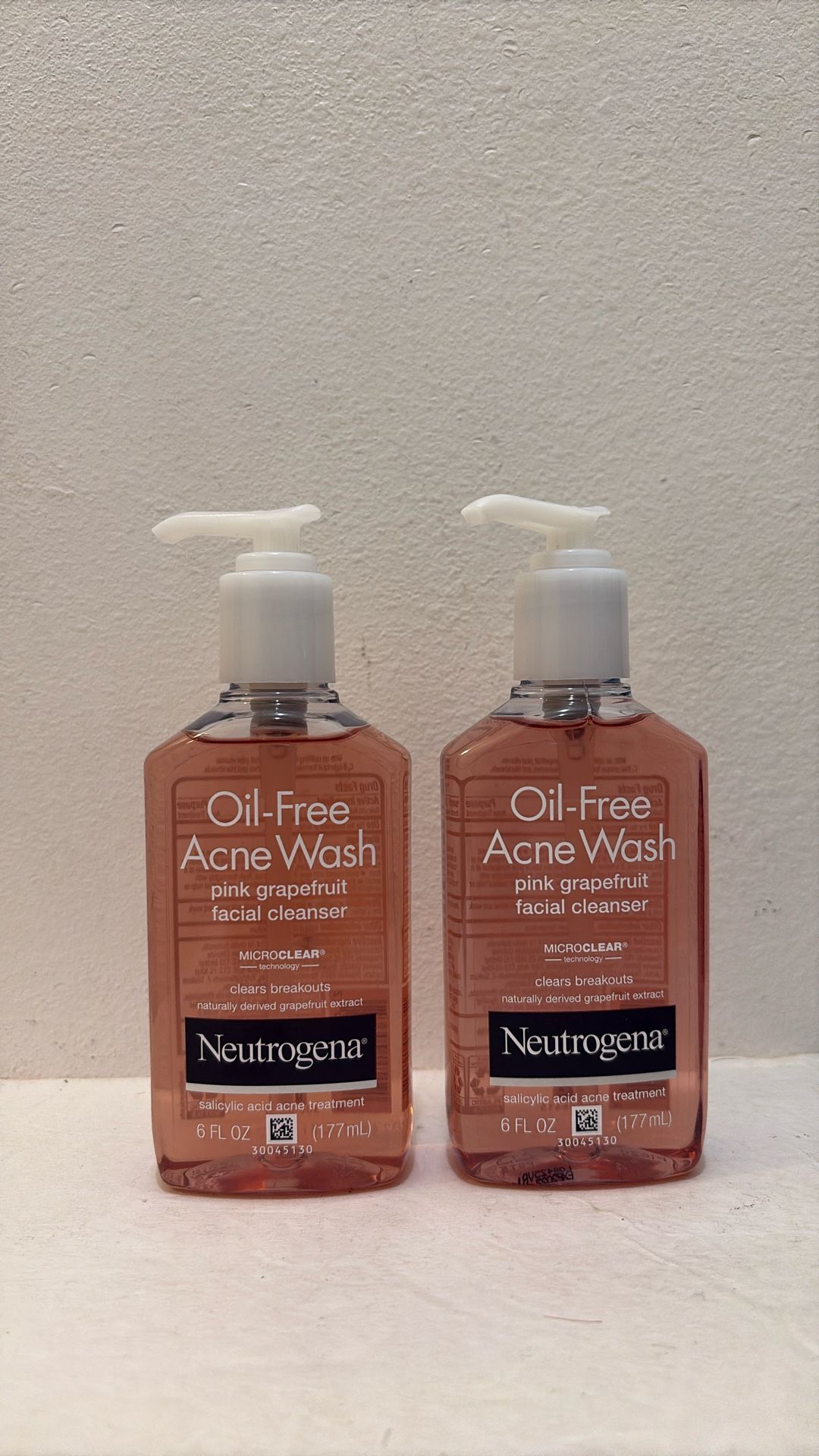 Neutrogena Oil-Free Acne Wash Pink Grapefruit Facial Cleanser- 6 Fl Oz