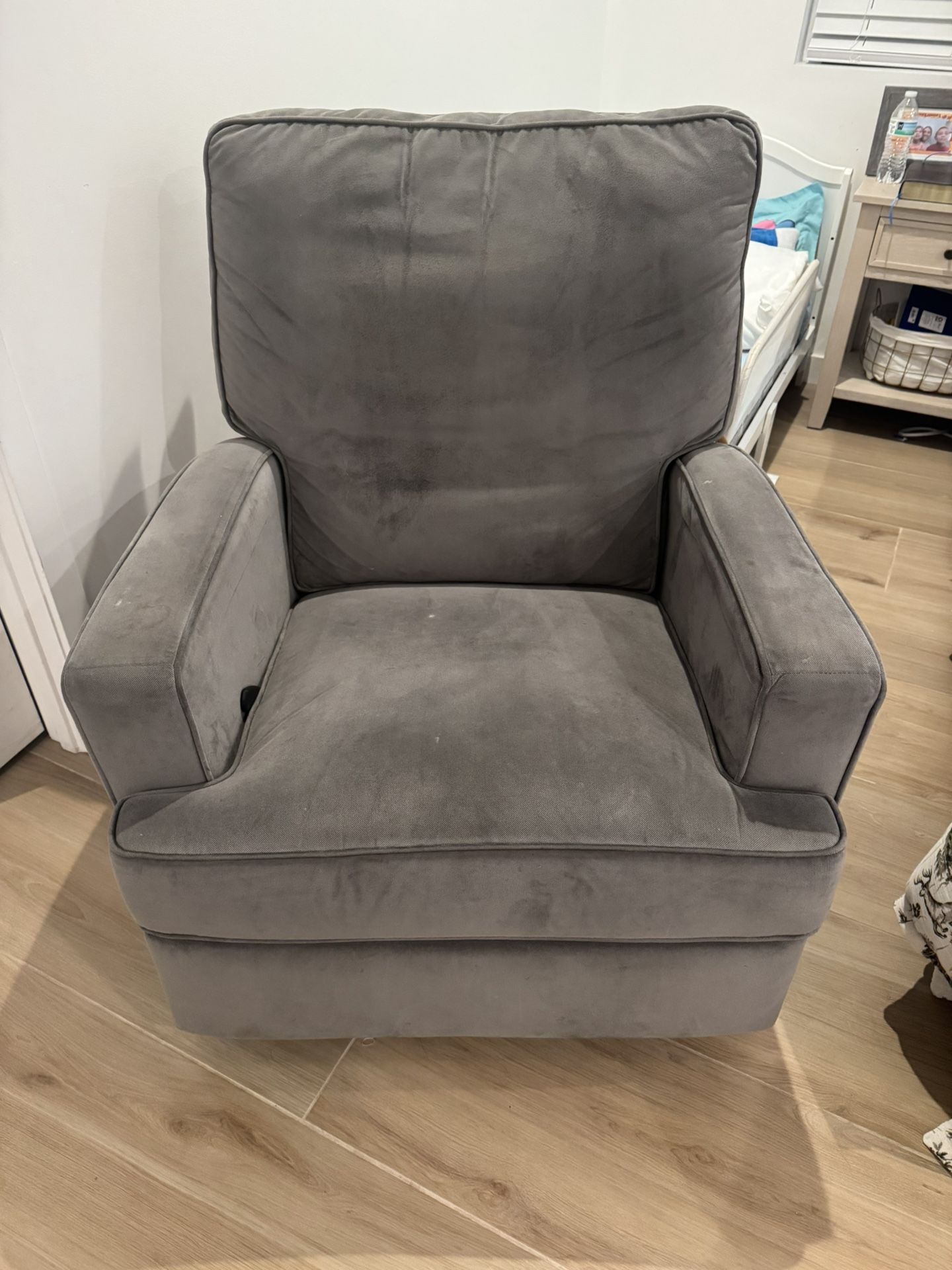 Recliner, Rocking Chair