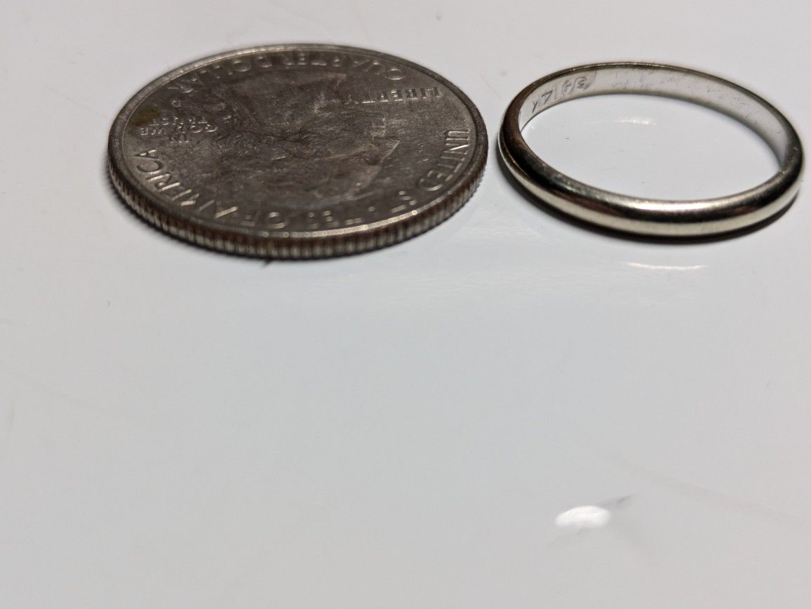 14K White Gold Wedding Band , Anniversary, Like New Size 6