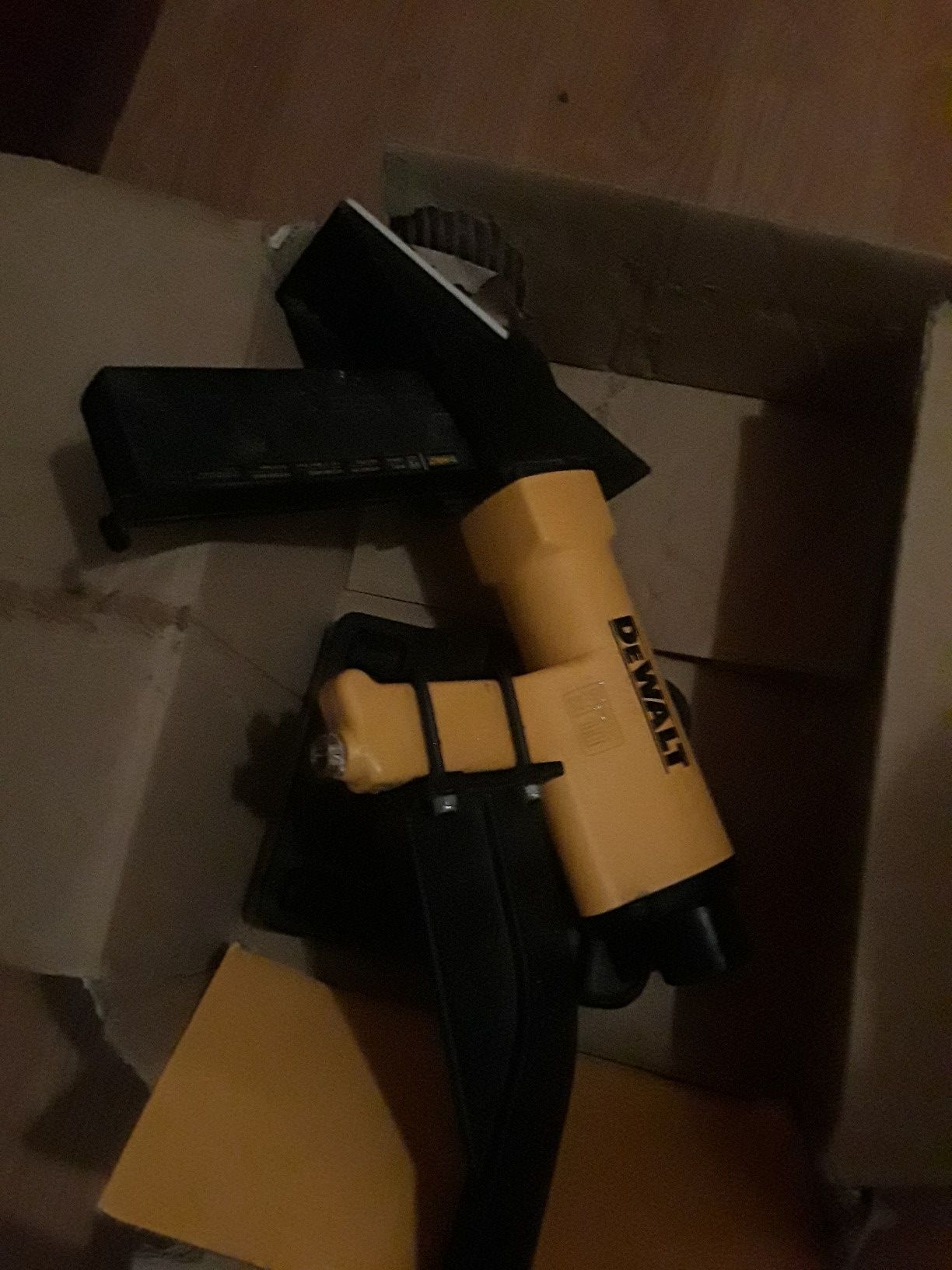 Harword floor nail gun