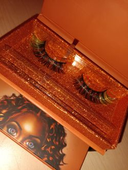 Black Green Yellow Eyelashes