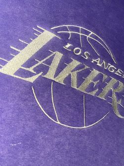 Women’s lakers size small