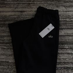Alo sweats/hoodies