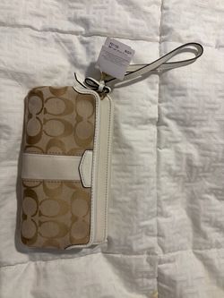 Coach Signature Wristlet Wallet Light Khaki