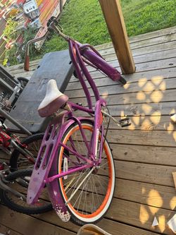 Women bike