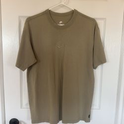 Nike T-Shirt Size M