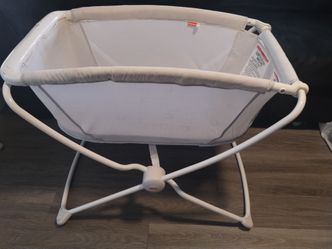 Fisher-Price Baby Bassinet with Stand