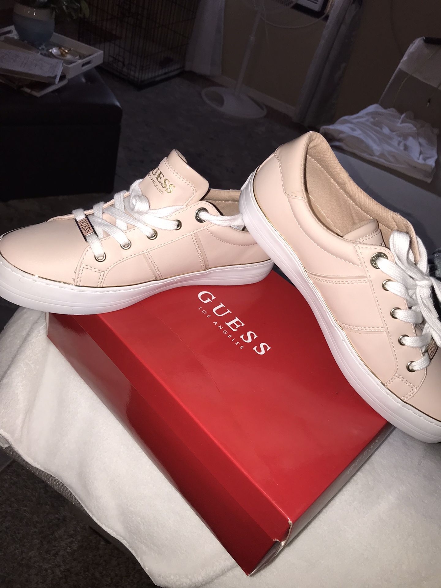 Tenis Para Mujer Guess