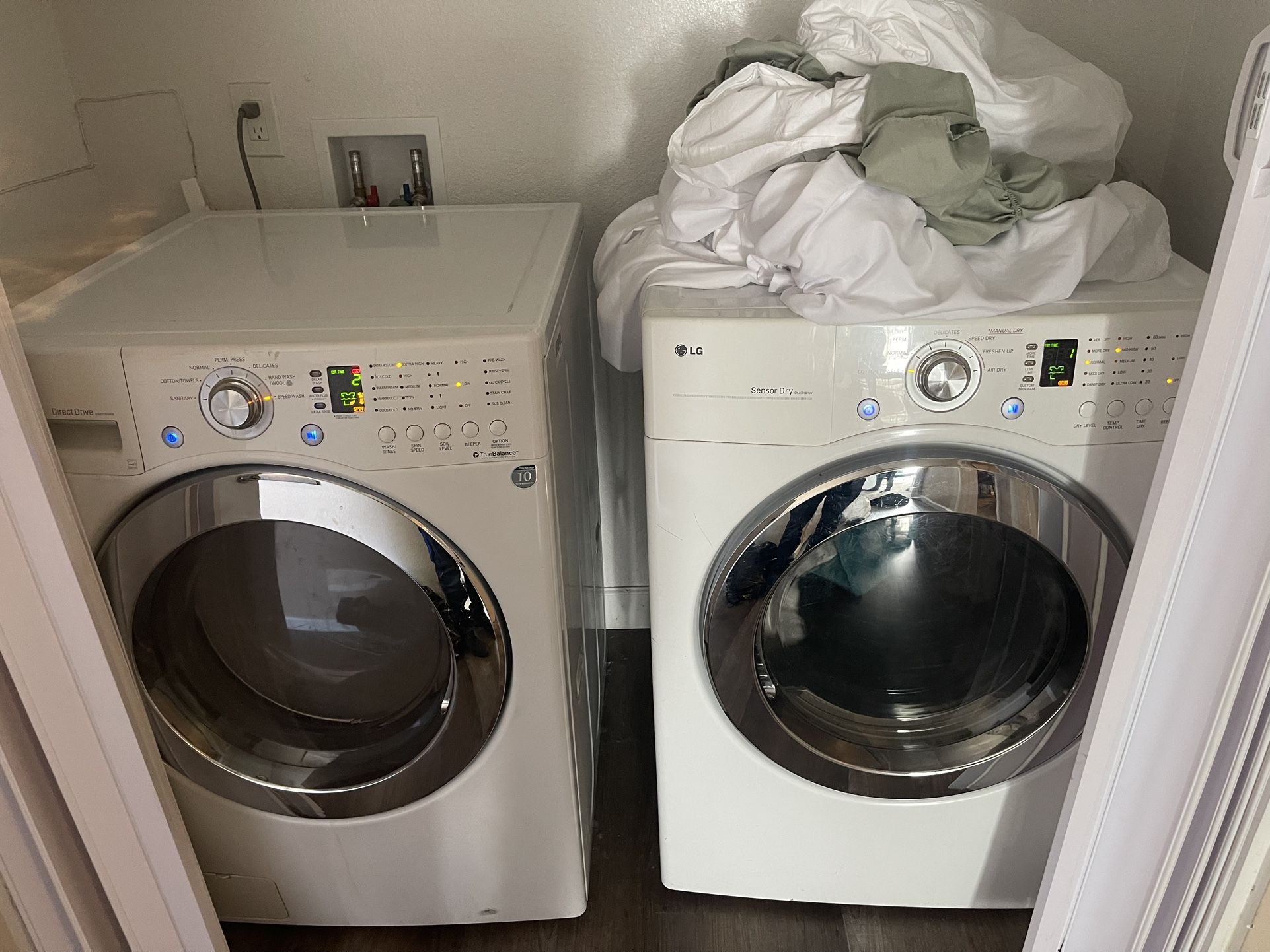 LG Washer And Dryer 