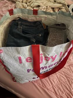 Bag of 25 pieces women’s brand name clothing