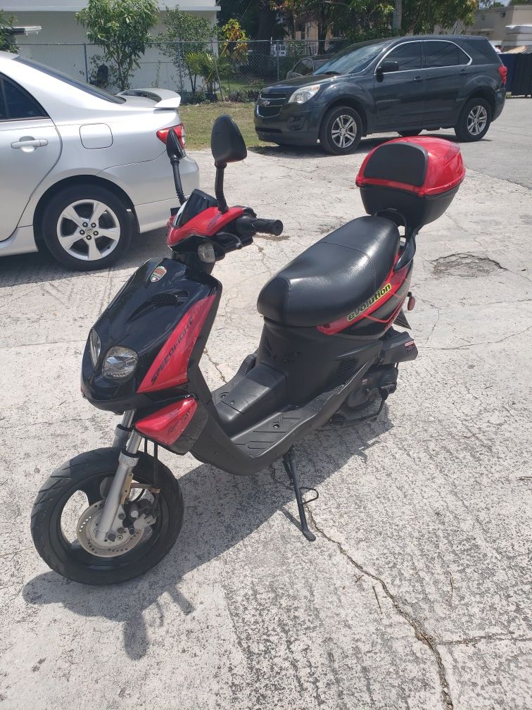 2019 49CC SCOOTER'S
