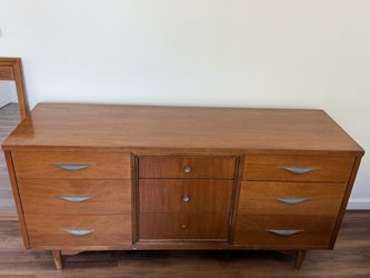 Mid-Century Modern Walnut 9-Drawer Dresser with matching mirror