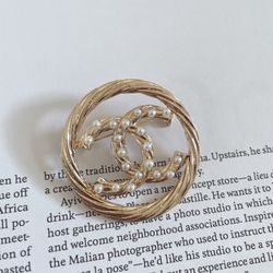 Designer Round Brooch