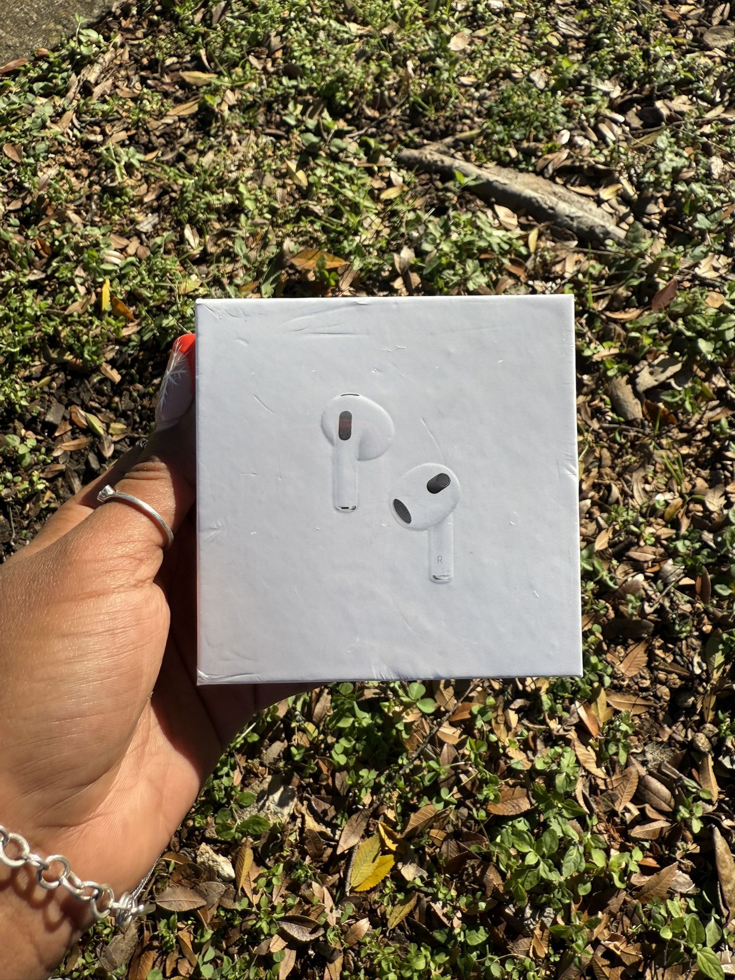 Apple AirPods Gen 3