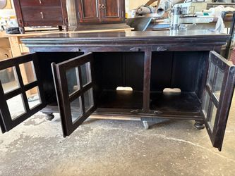 TV cabinet entertainment center