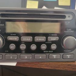 Honda Element Radio Receiver CD Player OEM