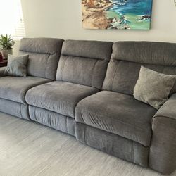 Electric Reclining Couch 