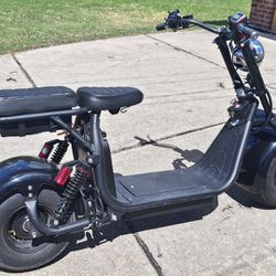 Electric Scooter 2000w With 2 Battery 36 Amp