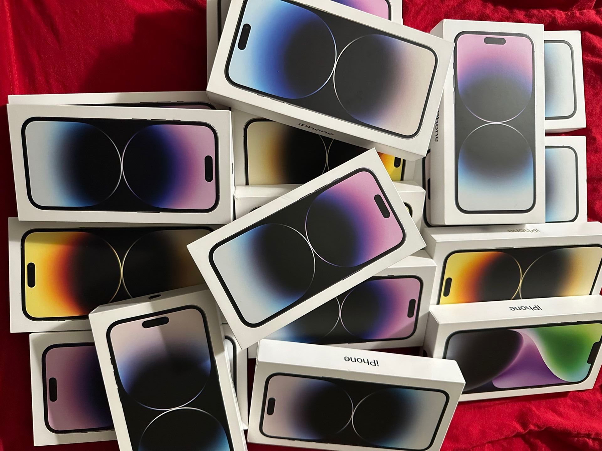 New Sealed Box Apple iPhone 14 Pro $1100 Or 14 Pro Max $1200 Unlocked For Any Carrier I Can Meet You Today Bonus New Case & Screen protector