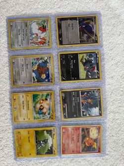 Pokémon Trading Cards Lot of 8