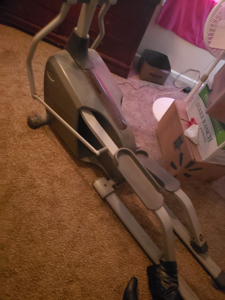 Horizon fitness elliptical