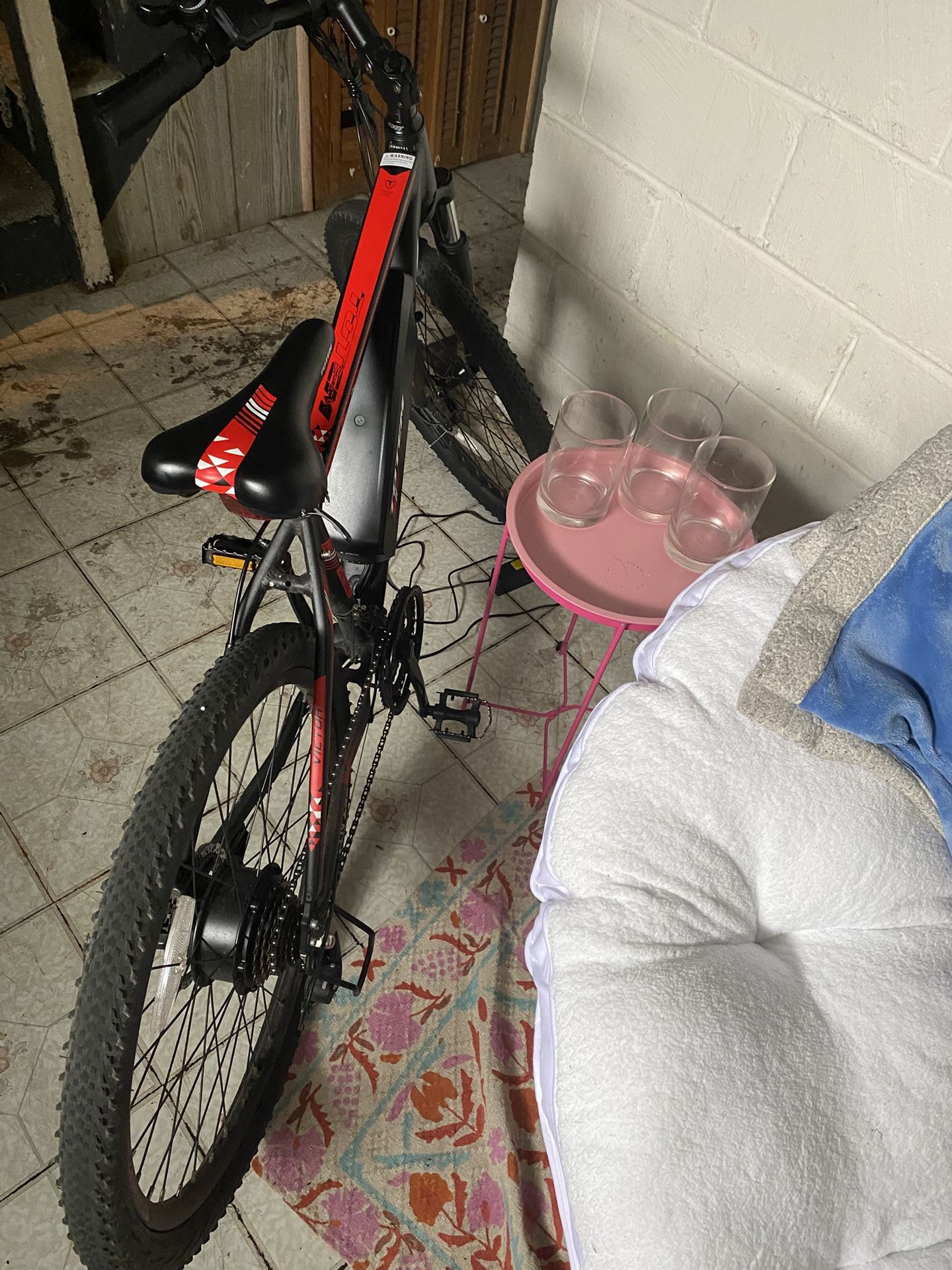 selling this E-bike