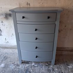 CHEST OF DRAWERS