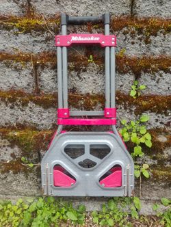 Milwaukee Collapsible Hand Truck